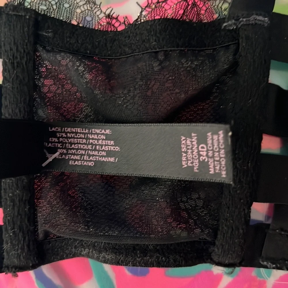 Victorias Secret Very sexy push up - Picture 3 of 3
